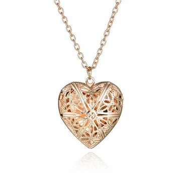 Retro Hollow Heart Necklace