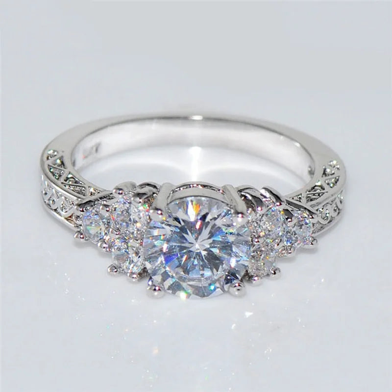 Exquisite White Zircon Stones Ring