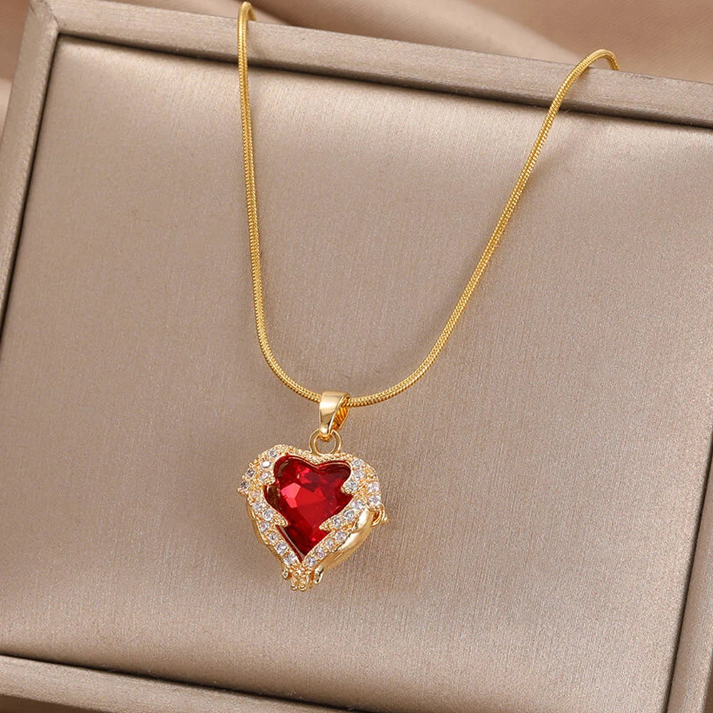 Heart Shape Zircon Pendant Necklace