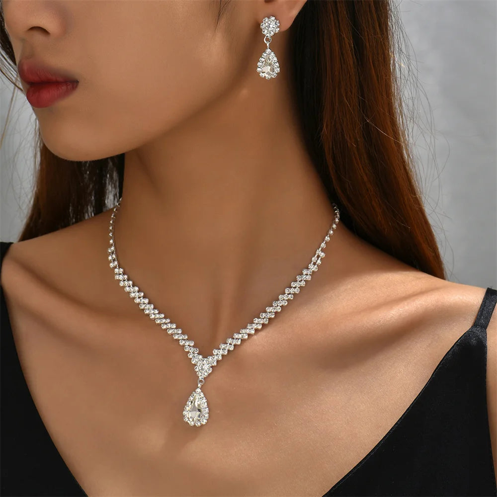 Luxurious Crystal Necklace Earrings Set